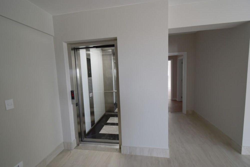 Apartamento, 4 quartos, 240 m² - Foto 2